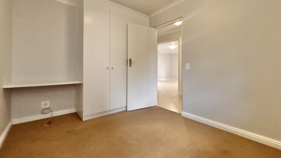 2 Bedroom Property for Sale in Wynberg Upper Western Cape